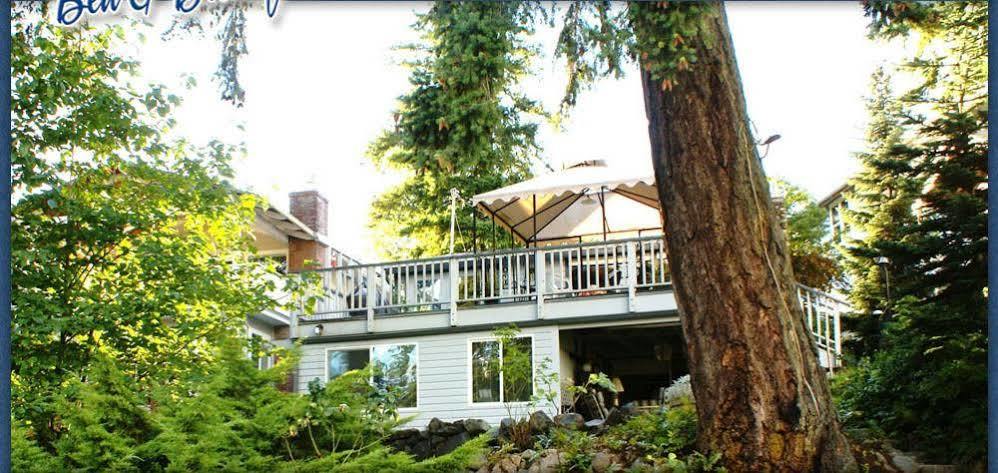 Linda'S By The Lake Maple Valley Exterior photo